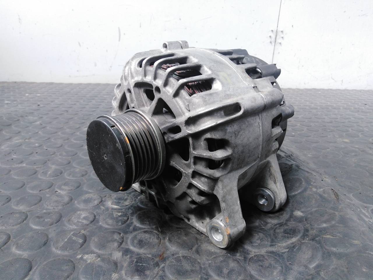 PEUGEOT 2008 1 generation (2013-2020) Alternator 9818677980,P3-B6-4-1 24049501