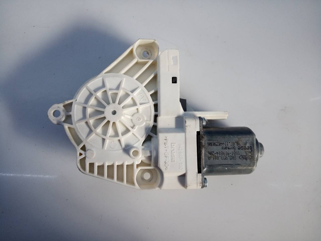 PORSCHE Cayenne 958 (2010-2018) Rear Right Door Window Control Motor 8K0959811A, E1-A5-51-1 20962757