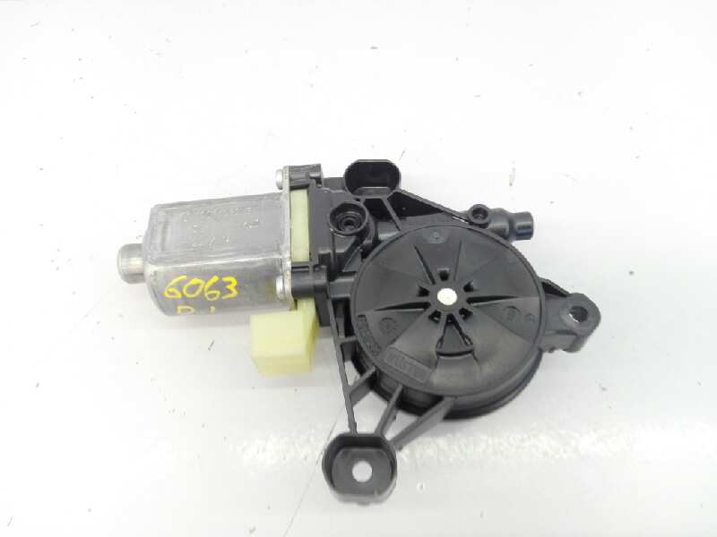 SEAT Leon 3 generation (2012-2020) Front Left Door Window Regulator Motor 5Q0959801B, 0130822717, E1-B6-36-1 18459825