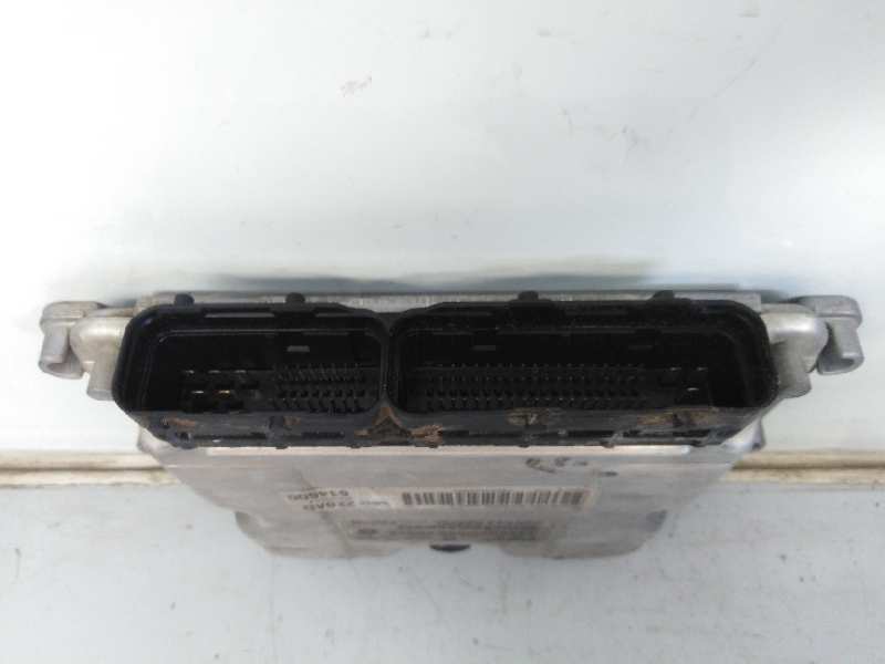 JEEP Cherokee 3 generation (KJ)  (2005-2007) Motora vadības bloks 0281011062, 292201122171, E3-B6-21-2 18607299