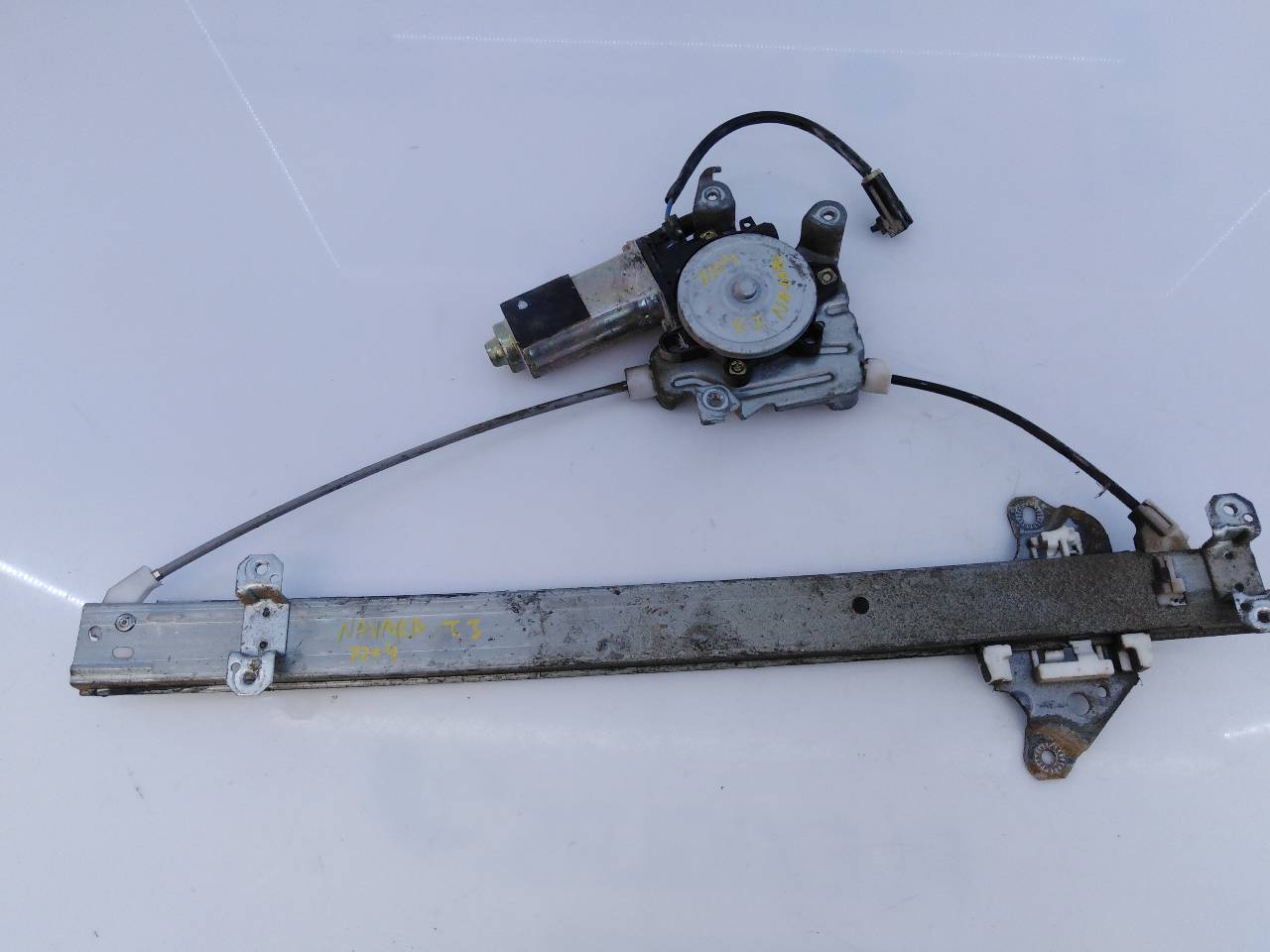 FORD USA Navara D22 (1997-2005) Rear left door window lifter 827312S721, E1-A4-16-1 18561088