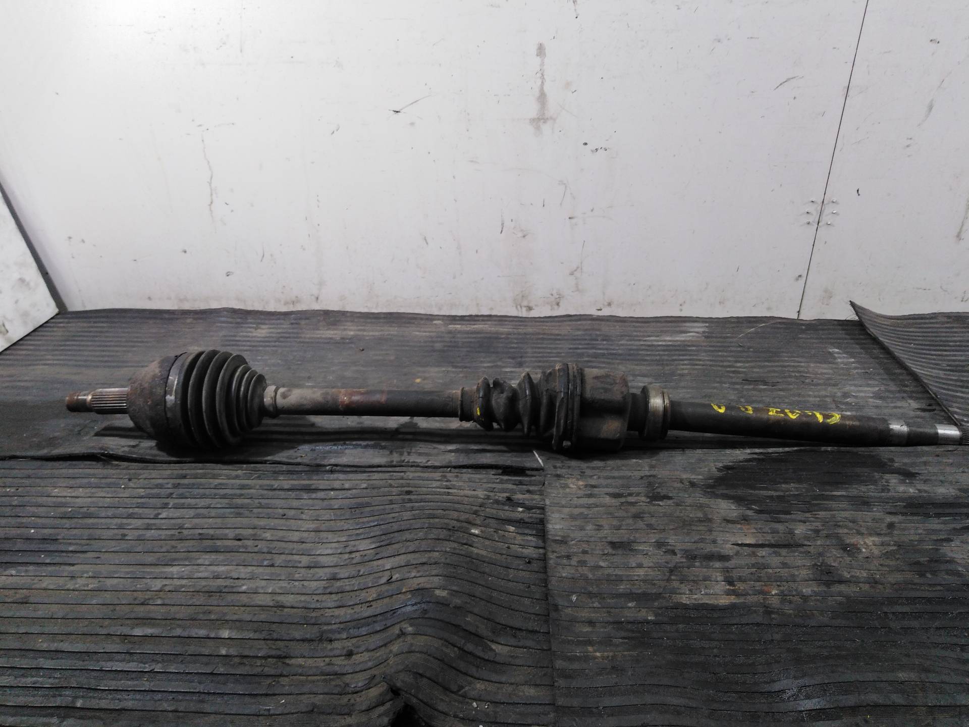 PEUGEOT C8 1 generation (2002-2014) Front Right Driveshaft P1-A6-14 18737570