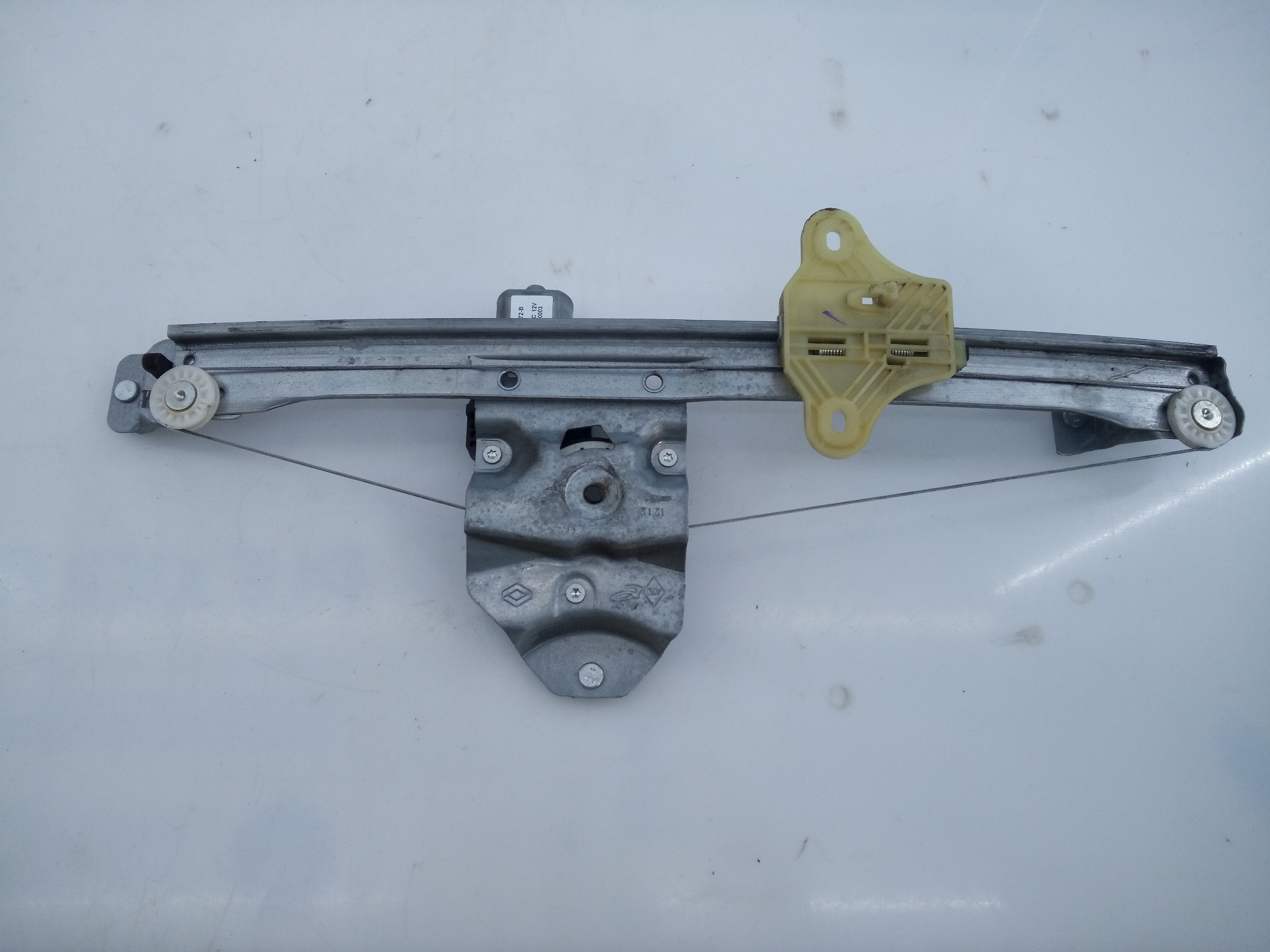 RENAULT Clio 4 generation (2012-2020) Front Left Door Window Regulator 807213867R, E1-A1-48-2 24082141