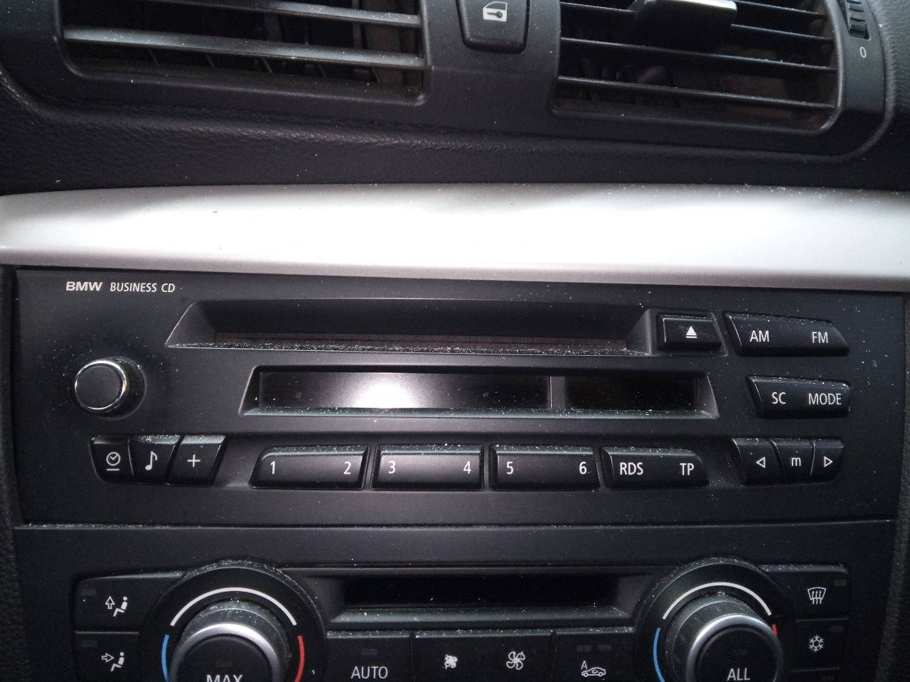 BMW 1 Series E81/E82/E87/E88 (2004-2013) Muzikos grotuvas be navigacijos 24109414