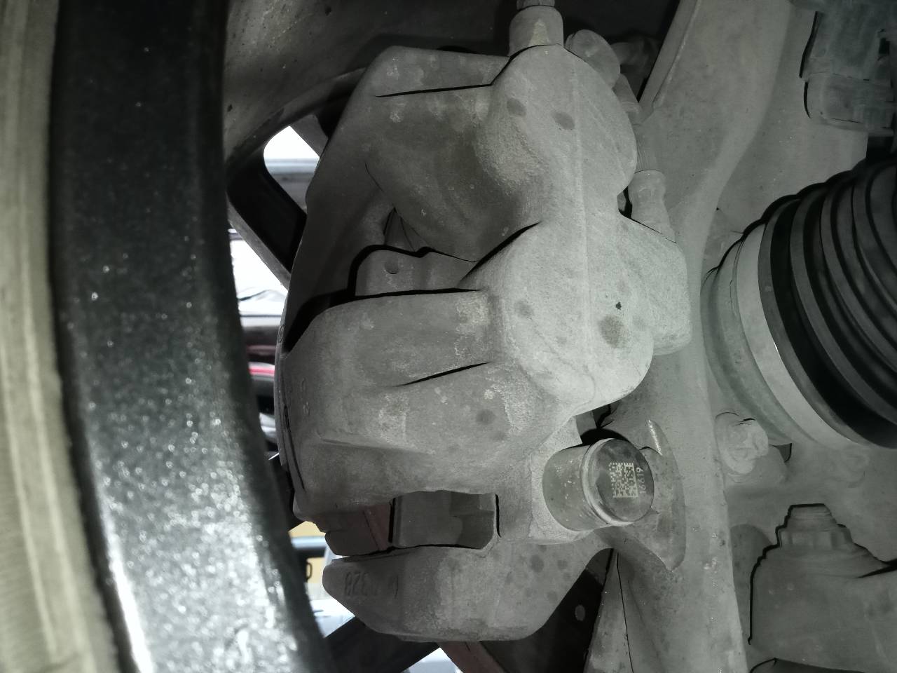 MERCEDES-BENZ GLE W166 (2015-2018) Front Left Brake Caliper 24056574