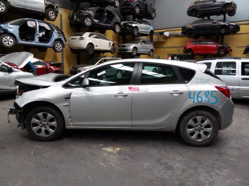 OPEL Astra J (2009-2020) Ceinture de sécurité arrière droite 616569200C, E2-B6-24-4 18383102