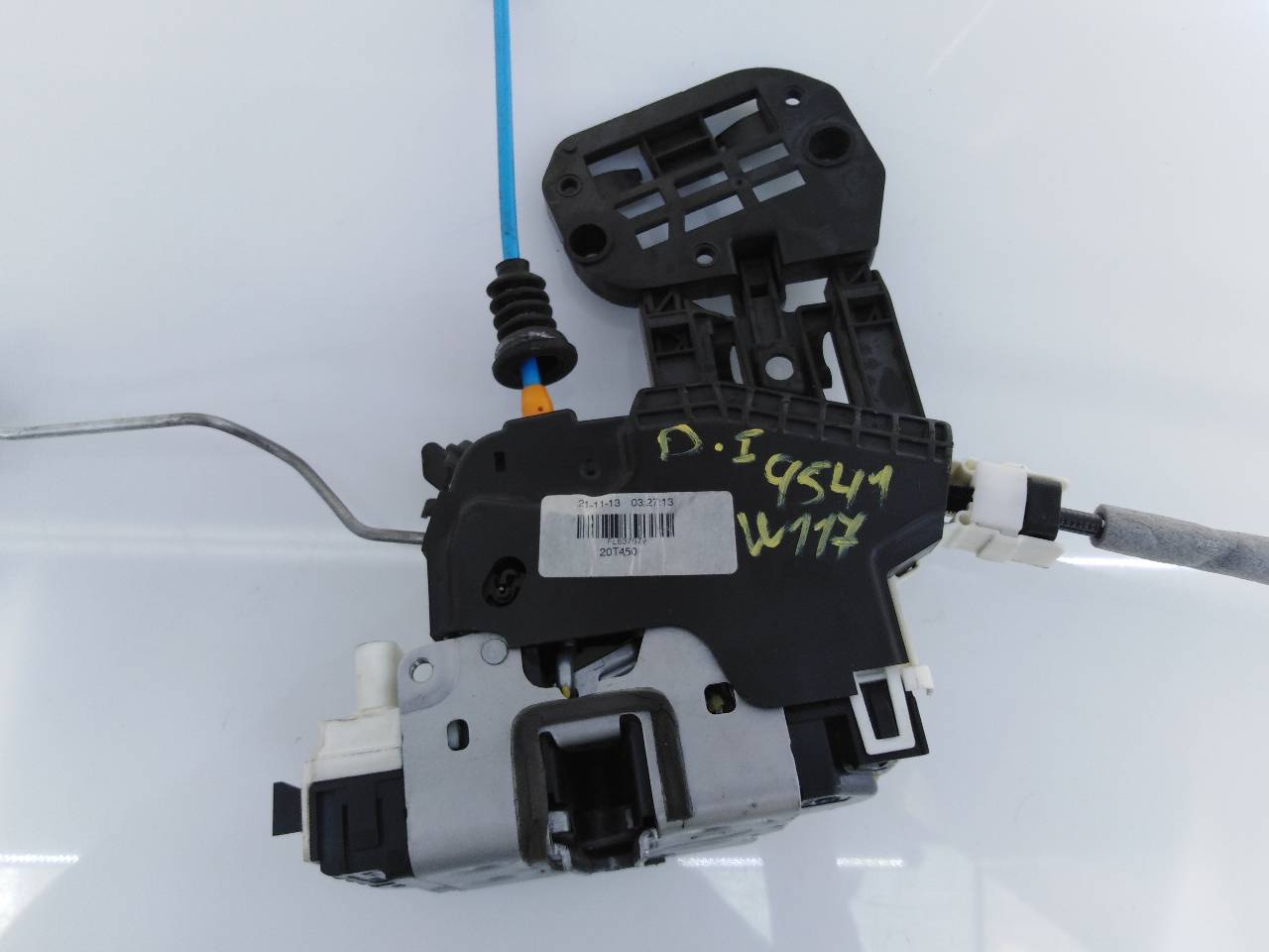 MERCEDES-BENZ CLA-Class C117 (2013-2016) Front Left Door Lock A1667200135, E1-A2-52-1 18763434