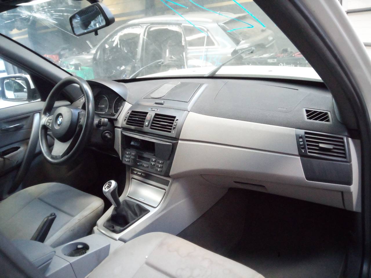 BMW X3 E83 (2003-2010) Priekinės dešinės durys 24516345