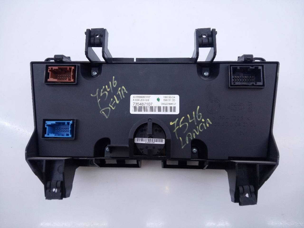 LANCIA Delta 3 generation (2008-2014) Klimato kontrolės (klimos) valdymas 735487107, E3-B4-22-1 18608649