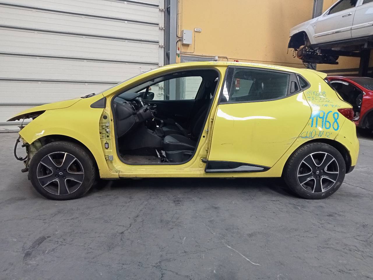 RENAULT Clio 4 generation (2012-2020) Priekšējo kreiso durvju slēdzene 805011929R,E1-A1-48-2 26269415