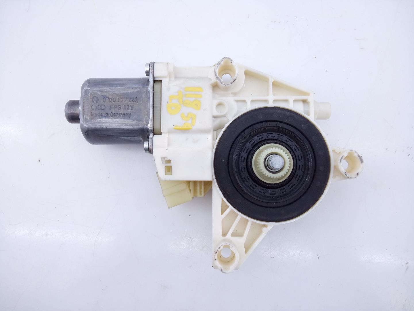 MERCEDES-BENZ C-Class W204/S204/C204 (2004-2015) Rear Right Door Window Control Motor A2048200642,E1-A2-35-2 26270506