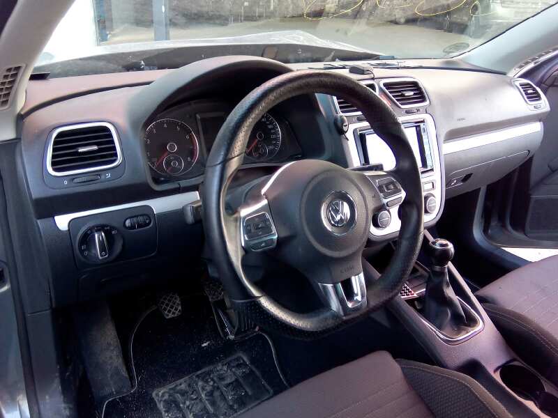 VOLKSWAGEN Scirocco 3 generation (2008-2020) Încuietoare ușă dreapta față 5N1837016A, E1-B6-36-2 18440985