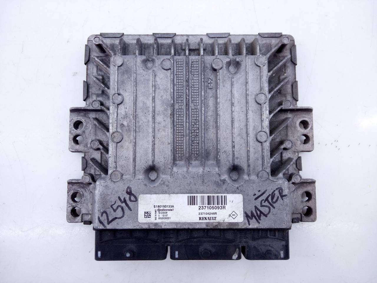 RENAULT Master 3 generation (2010-2023) Moottorin ohjausyksikkö ECU 237105093R+237104246R 26273411