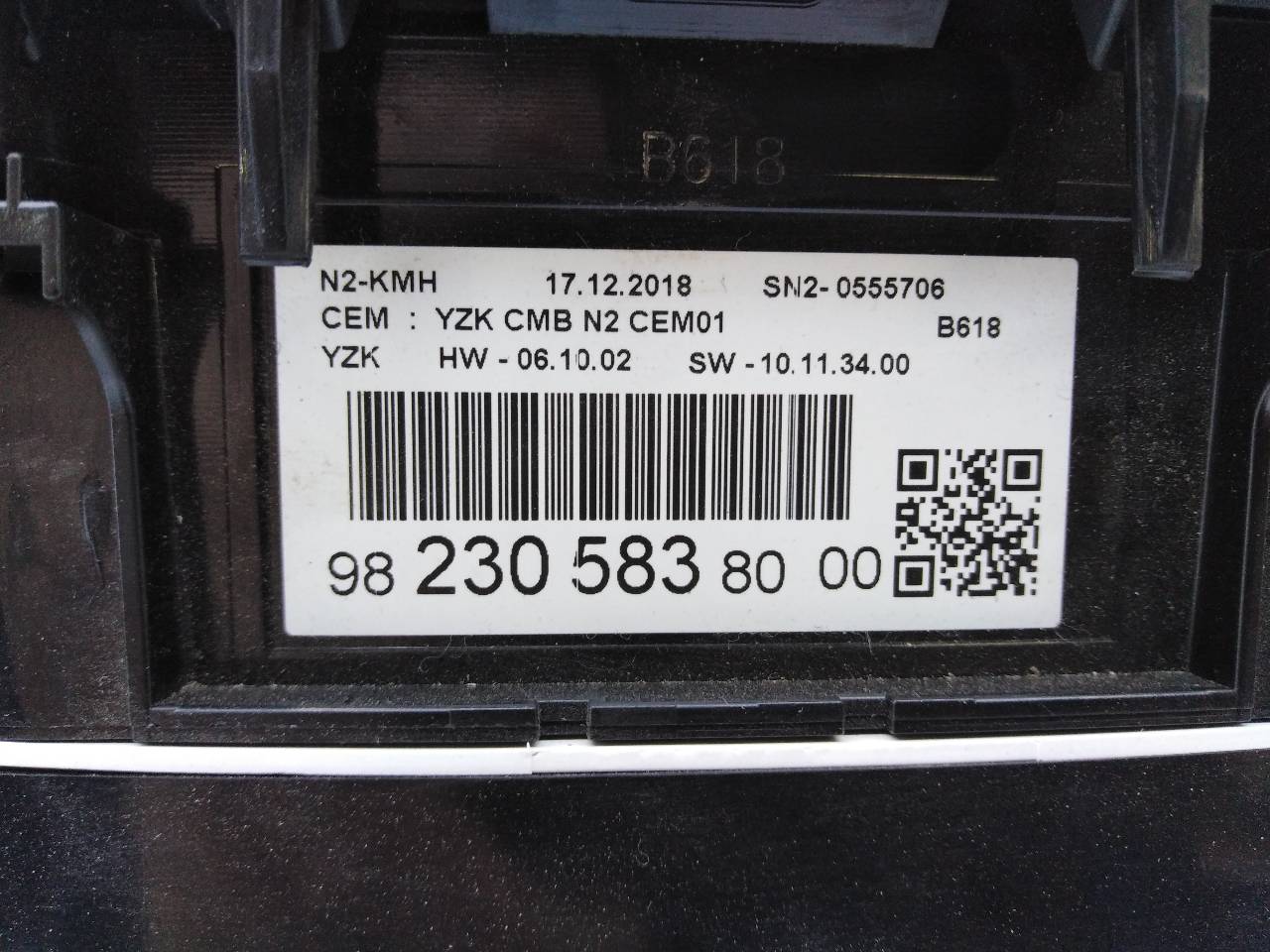 CITROËN C3 2 generation (2009-2016) Спидометр 9823058380,E3-B2-29-4 21801803