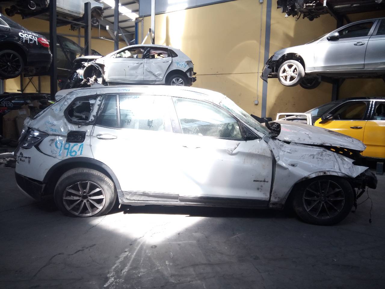 BMW X4 F26 (2014-2018) Priekšējo kreiso durvju slēdzene 7318409,E1-A3-52-1 21795978