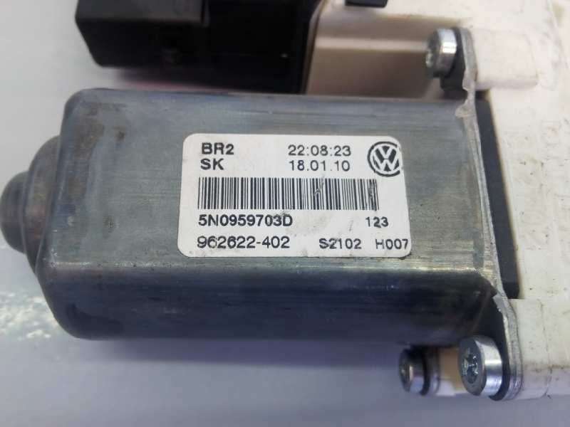 VOLKSWAGEN Tiguan 1 generation (2007-2017) Rear Left Door Window Control Motor 5N0959703D, E1-B6-44-1 22935305