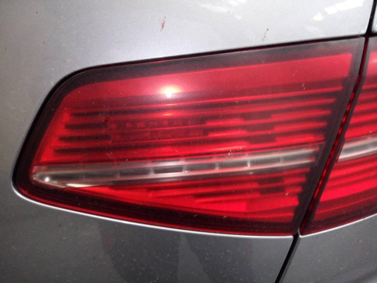 VOLKSWAGEN Passat B8 (2014-2023) Right Side Tailgate Taillight 18736321