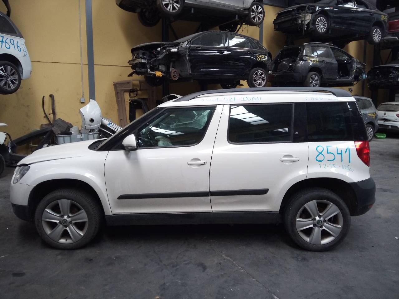 SKODA Yeti 1 generation (2009-2018) Полуось передняя правая P1-B6-12, 1K0407272NN 18715490