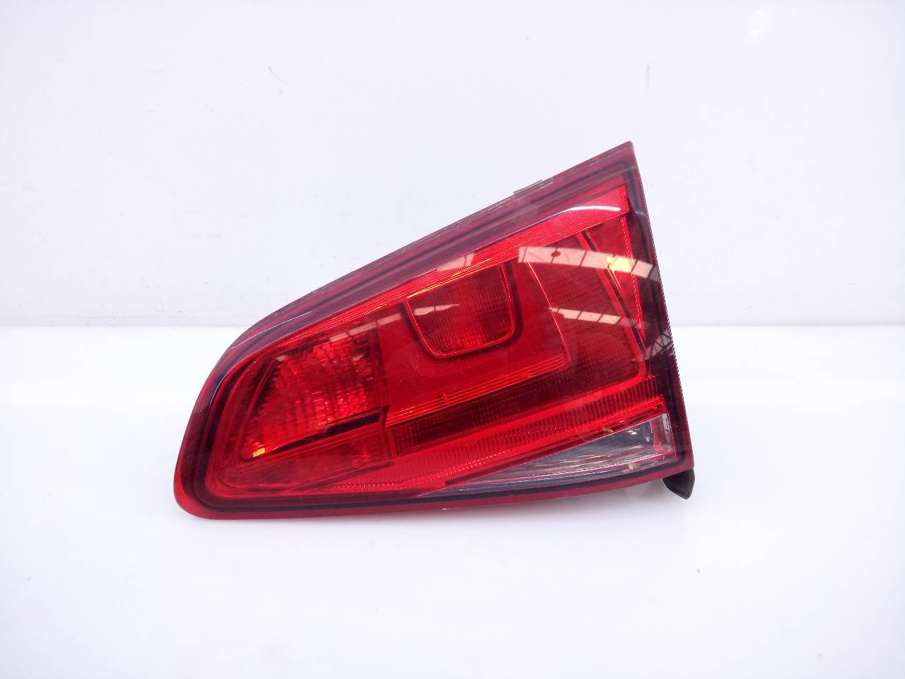 VOLKSWAGEN Variant VII TDI (2014-2024) Right Side Tailgate Taillight 5G0954094AC,E1-B6-39-2 21821134