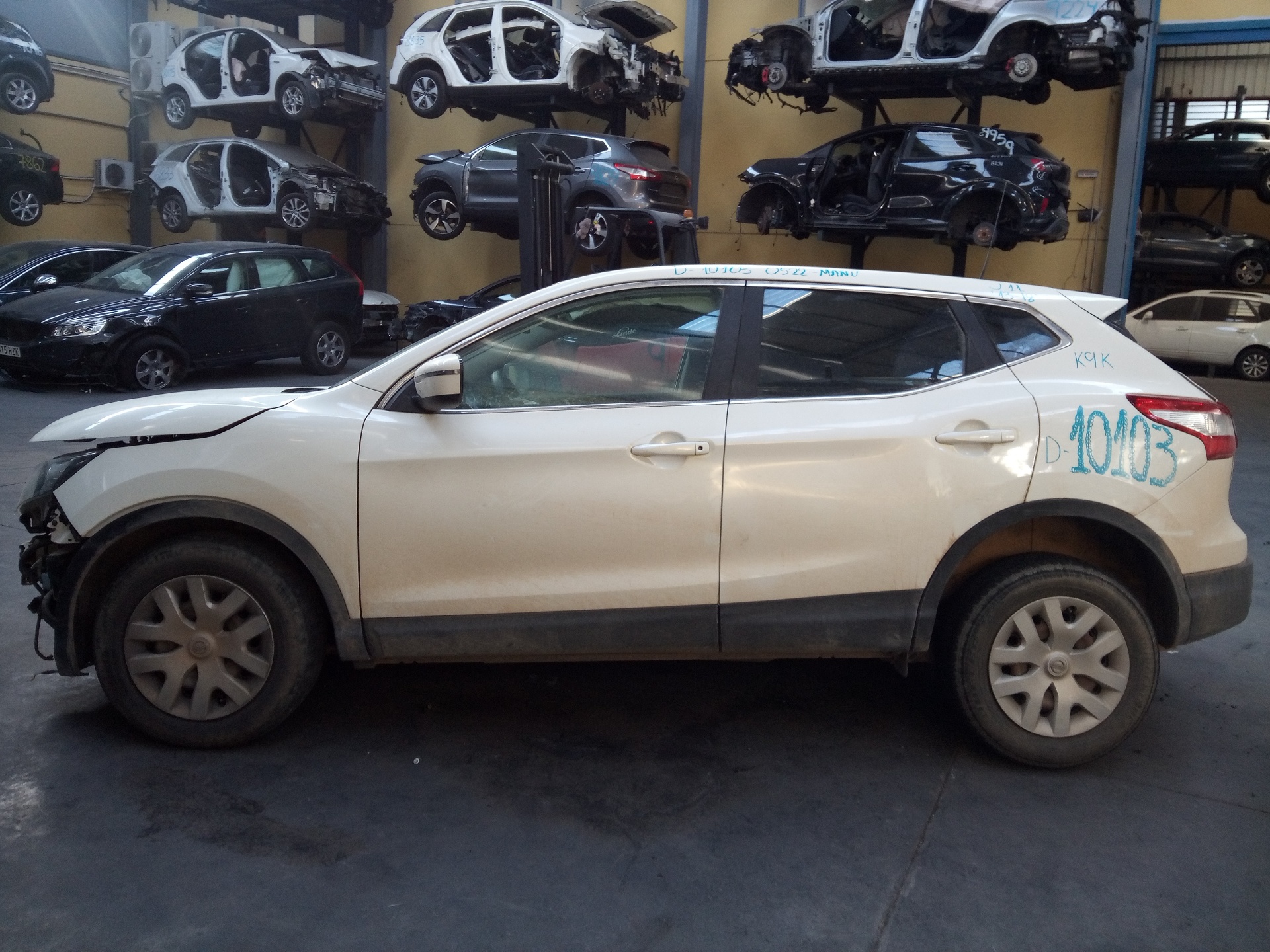 NISSAN Qashqai 2 generation (2013-2023) Priekinių kairių durų langų pakėlimo mygtukai E3-B4-22-1 21796676