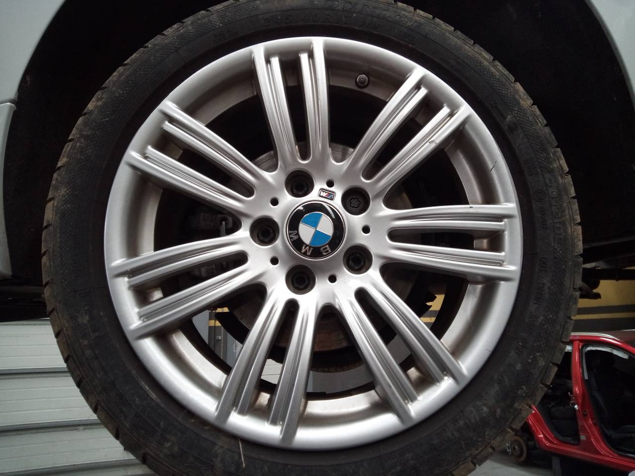 BMW 1 Series F20/F21 (2011-2020) Tire 245/40/17 24099701