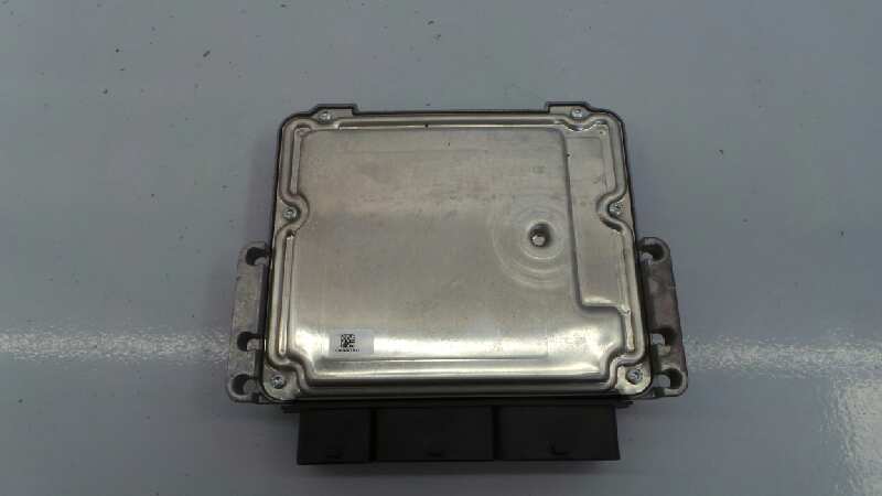 RENAULT Clio 4 generation (2012-2020) Engine Control Unit ECU 237106319R, 0281033119, E2-A1-43-9 18417257