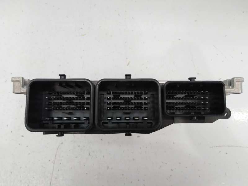 Centralita motor uce 9HP 0281030546 de Citroen C4 lim. 2010-2018 92 CV con 135600 km - pieza usada