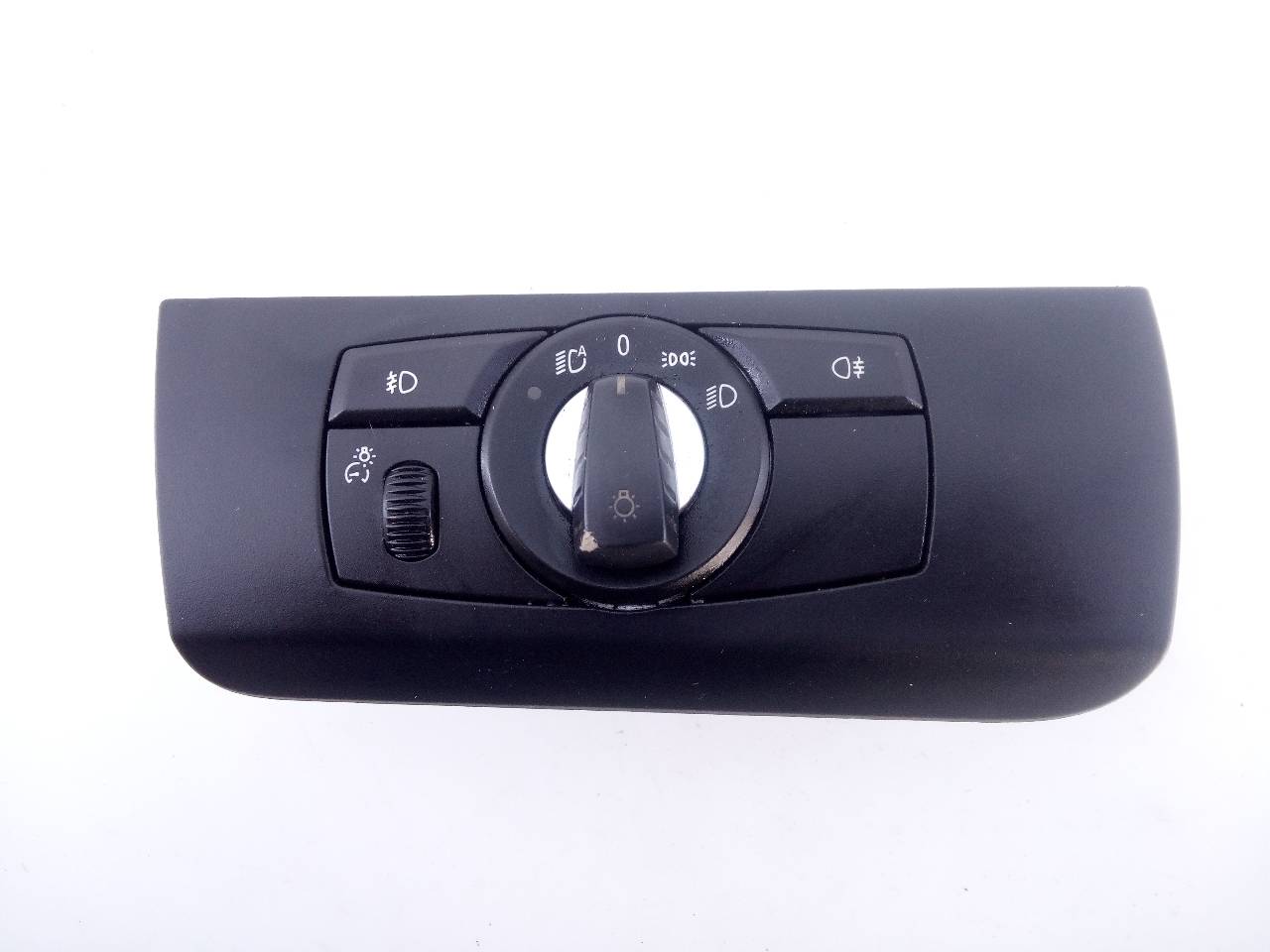 BMW X6 E71/E72 (2008-2012) Headlight Switch Control Unit 9134720, 33610201, E3-A2-26-2 23293552