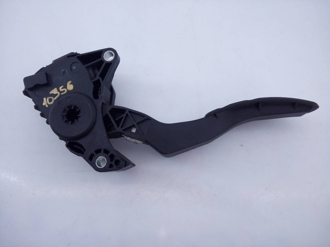 NISSAN Qashqai 2 generation (2013-2023) Throttle Pedal 180024BA0B, 6PV00997815, E3-B4-21-1 21622475
