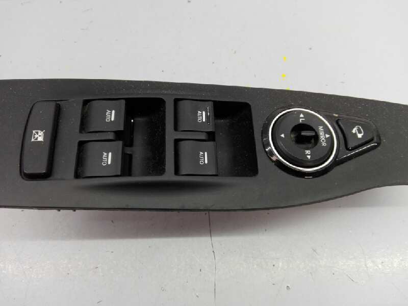 HYUNDAI i40 VF (1 generation) (2011-2020) Front Left Door Window Switch 935703Z000,E3-A3-44-4 24483842