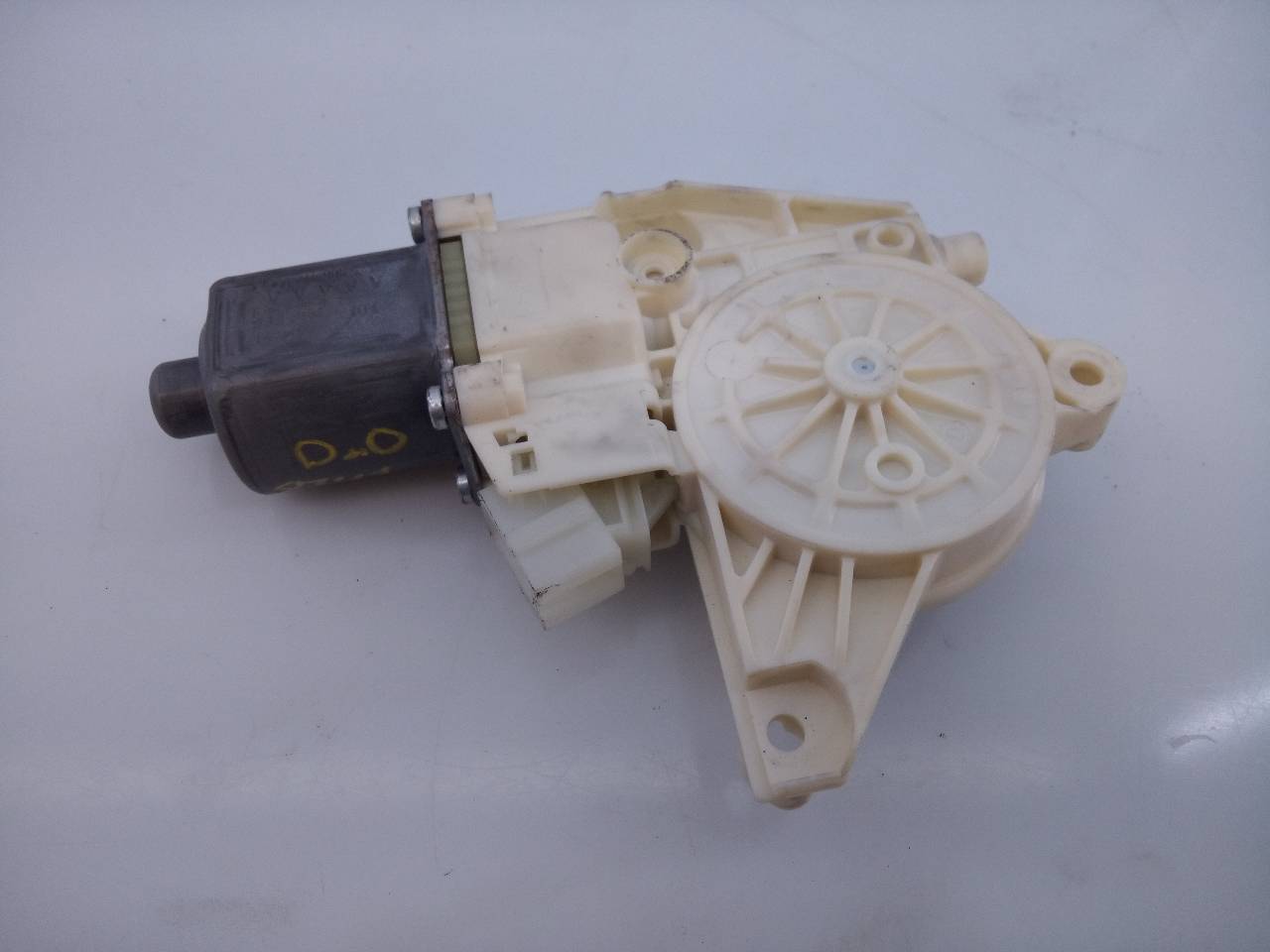 MERCEDES-BENZ A-Class W176 (2012-2018) Front Right Door Window Control Motor A2469065200,E2-A2-3-2 18727146