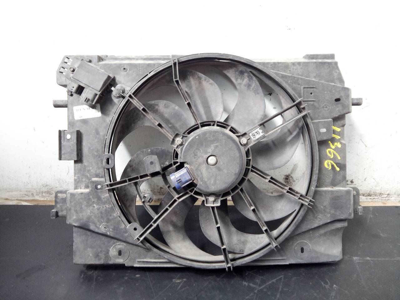 RENAULT Clio 4 generation (2012-2020) Difuzora ventilators 214818009R, P2-B8-13 21115931