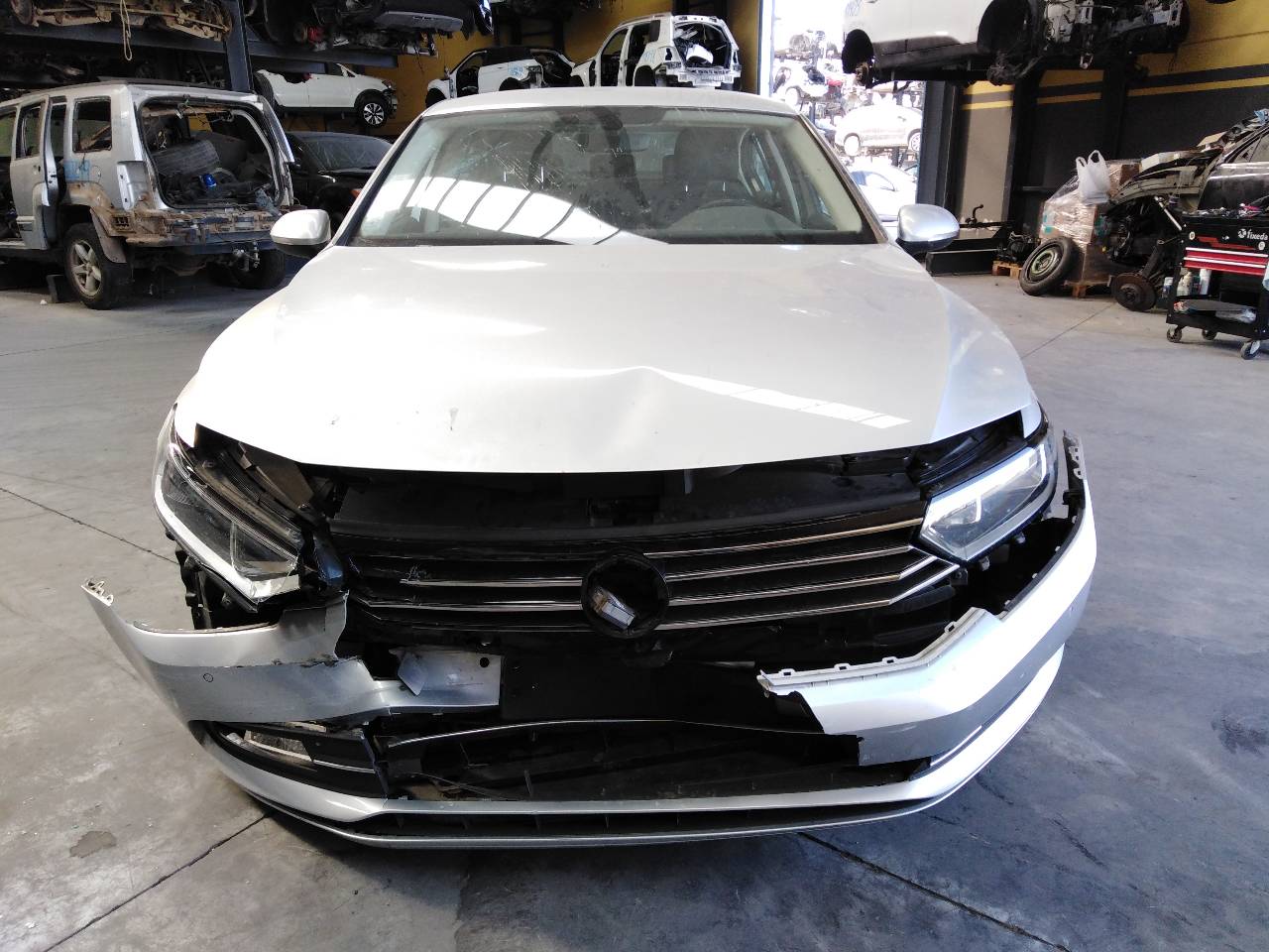 VOLKSWAGEN Passat B8 (2014-2023) Замок крышки багажника 3G0827503, 161258, E1-B6-3-4 21802742