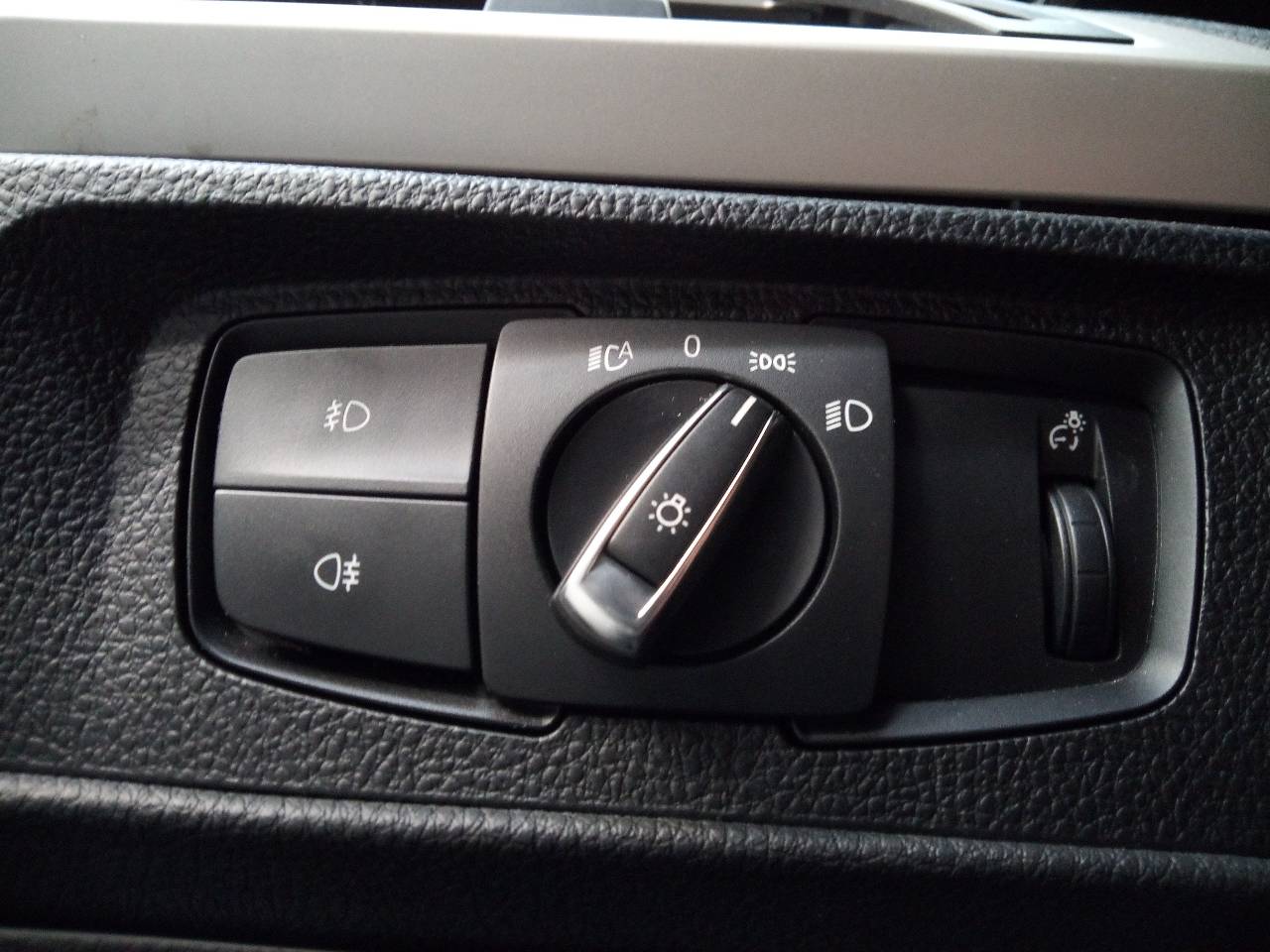 BMW 1 Series F20/F21 (2011-2020) Headlight Switch Control Unit 23279107