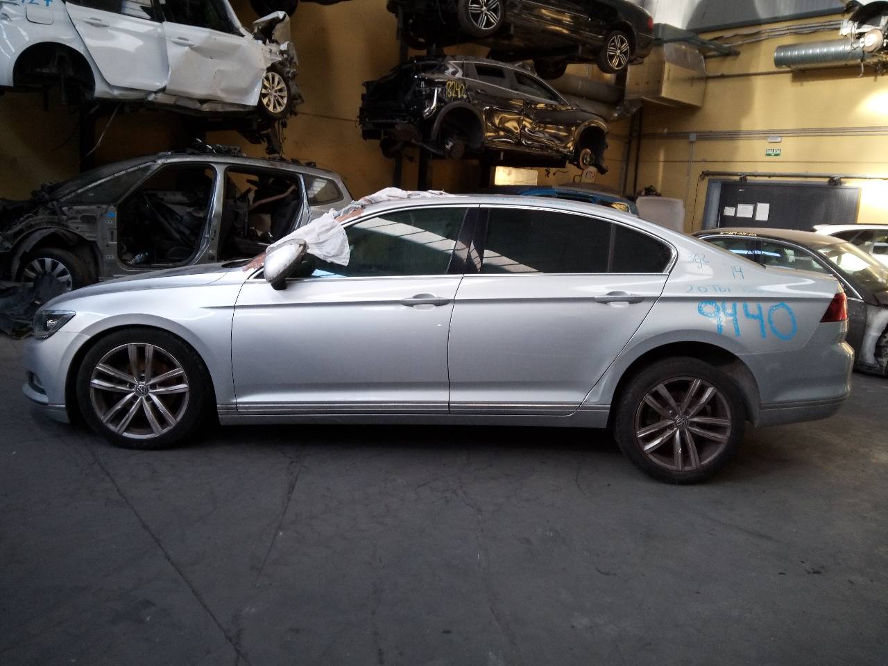 VOLKSWAGEN Passat B8 (2014-2023) Priekšējo labo durvju slēdzene 5E1837016A, E1-B6-16-1 18748521