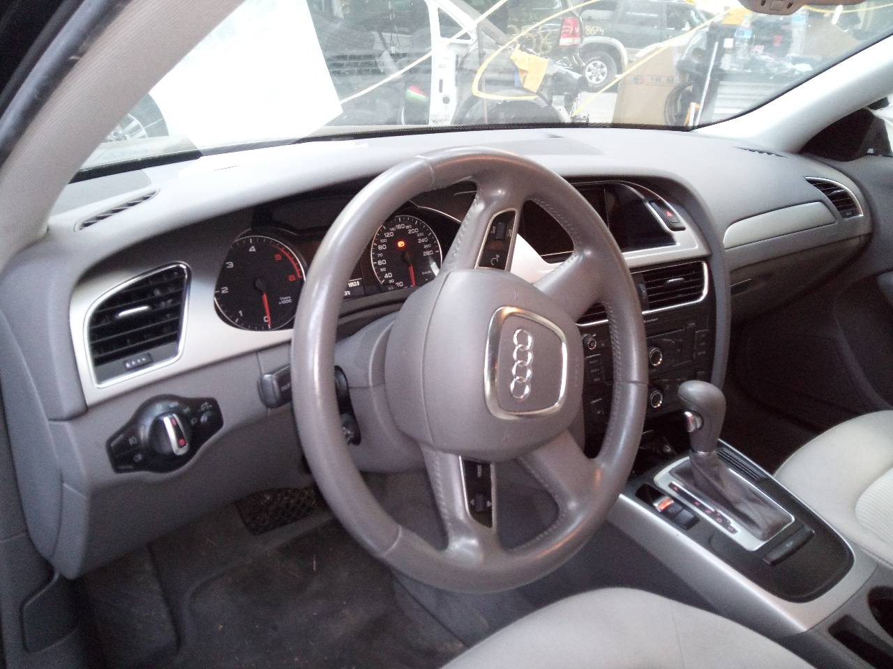 AUDI A4 B8/8K (2011-2016) Front Left Driveshaft 8K0407271Q, P1-A6-13 24037073