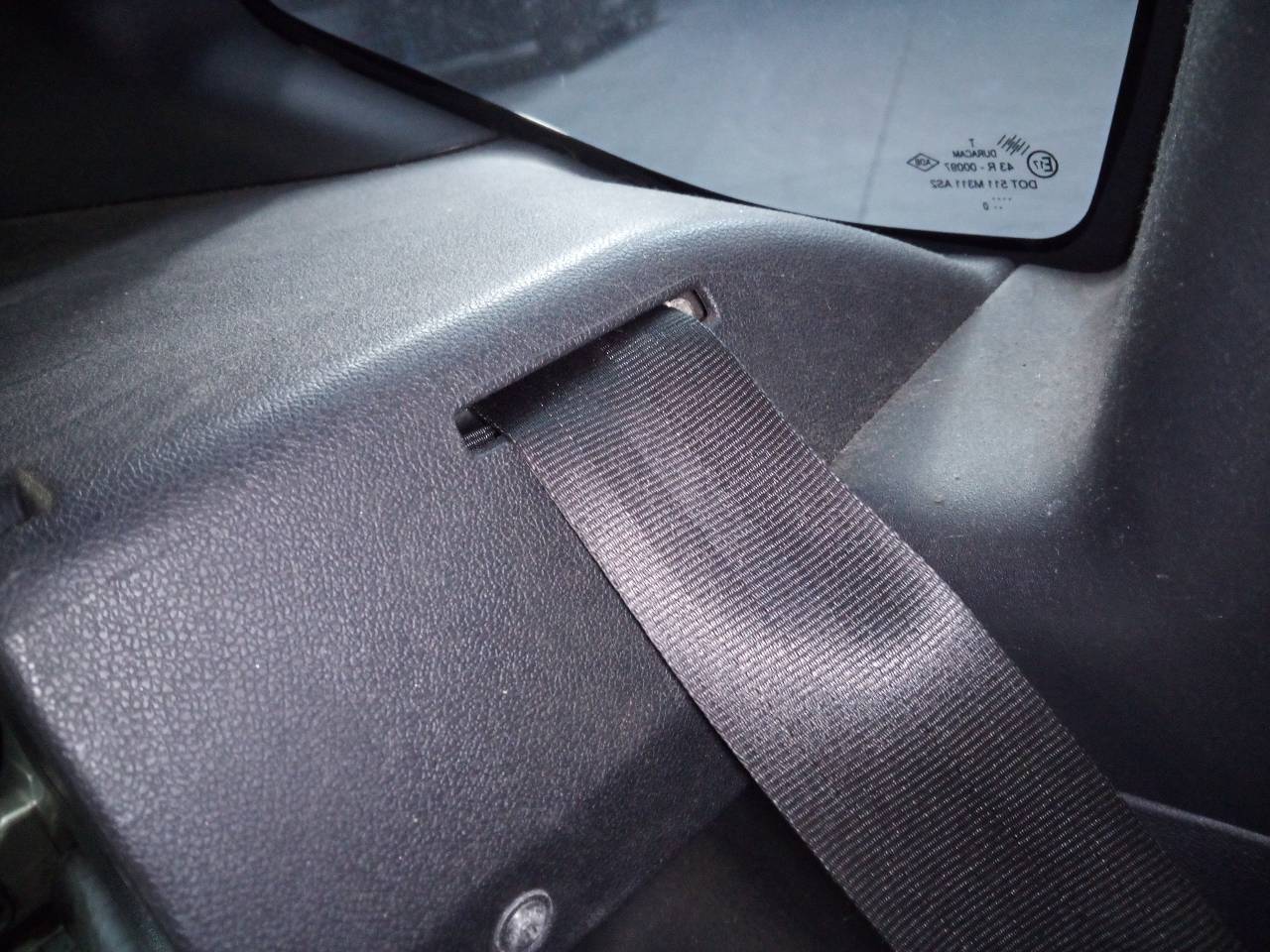 DACIA Duster 1 generation (2010-2017) Rear Left Seatbelt 24106645