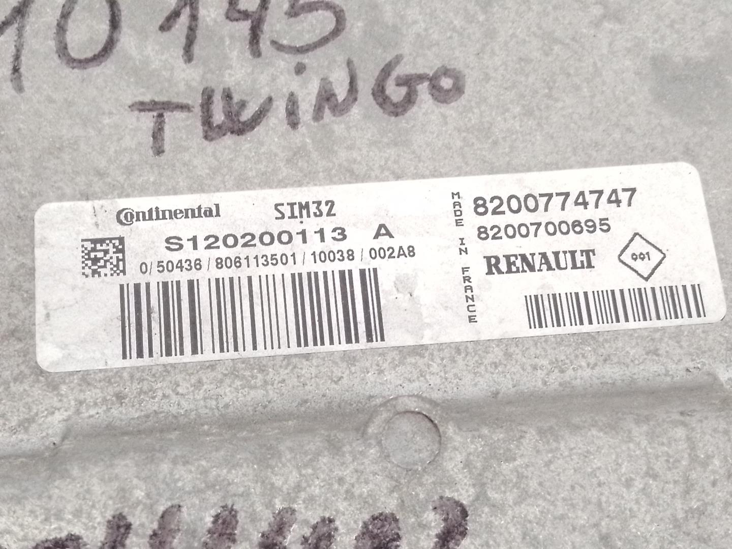 RENAULT Multipla 1 generation (1999-2010) Variklio kompiuteris 8200774747,8200700695,E2-A1-34-6 21797034