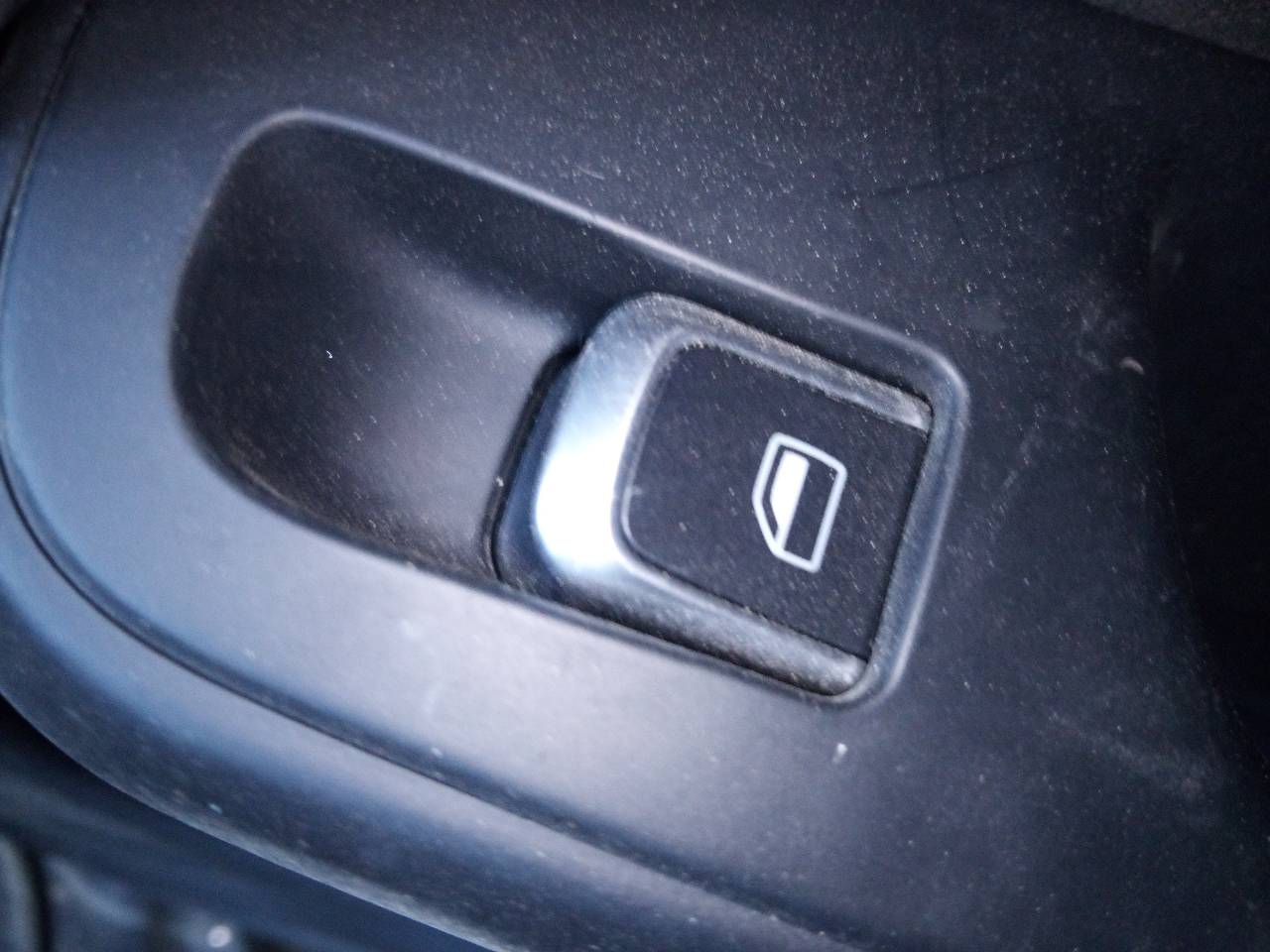 AUDI A5 Sportback B8/8K (2011-2016) Кнопка стеклоподъемника передней правой двери 18752502