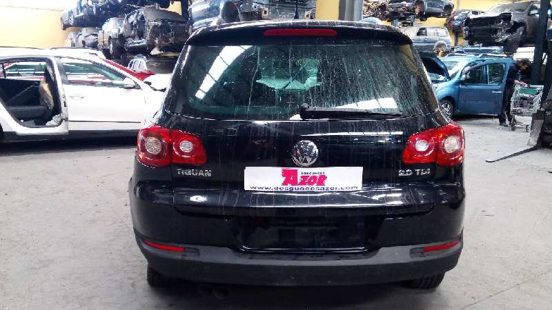 VOLKSWAGEN Tiguan 1 generation (2007-2017) Aizmugurējo labo durvju loga vadības motorīts 5N0959704D, 962623402, E1-B6-44-1 18375958