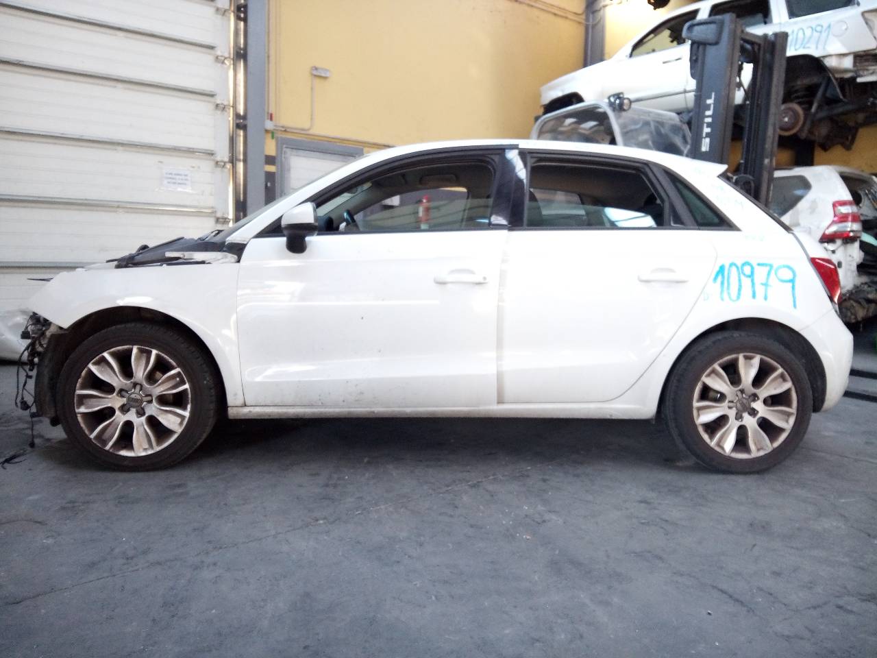 AUDI A7 C7/4G (2010-2020) Замок крышки багажника 8R0827505, E1-B6-44-1 21801170