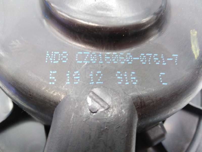 VOLKSWAGEN Passat B7 (2010-2015) Нагревательный вентиляторный моторчик салона 51912916C, E2-A1-12-1 18631649