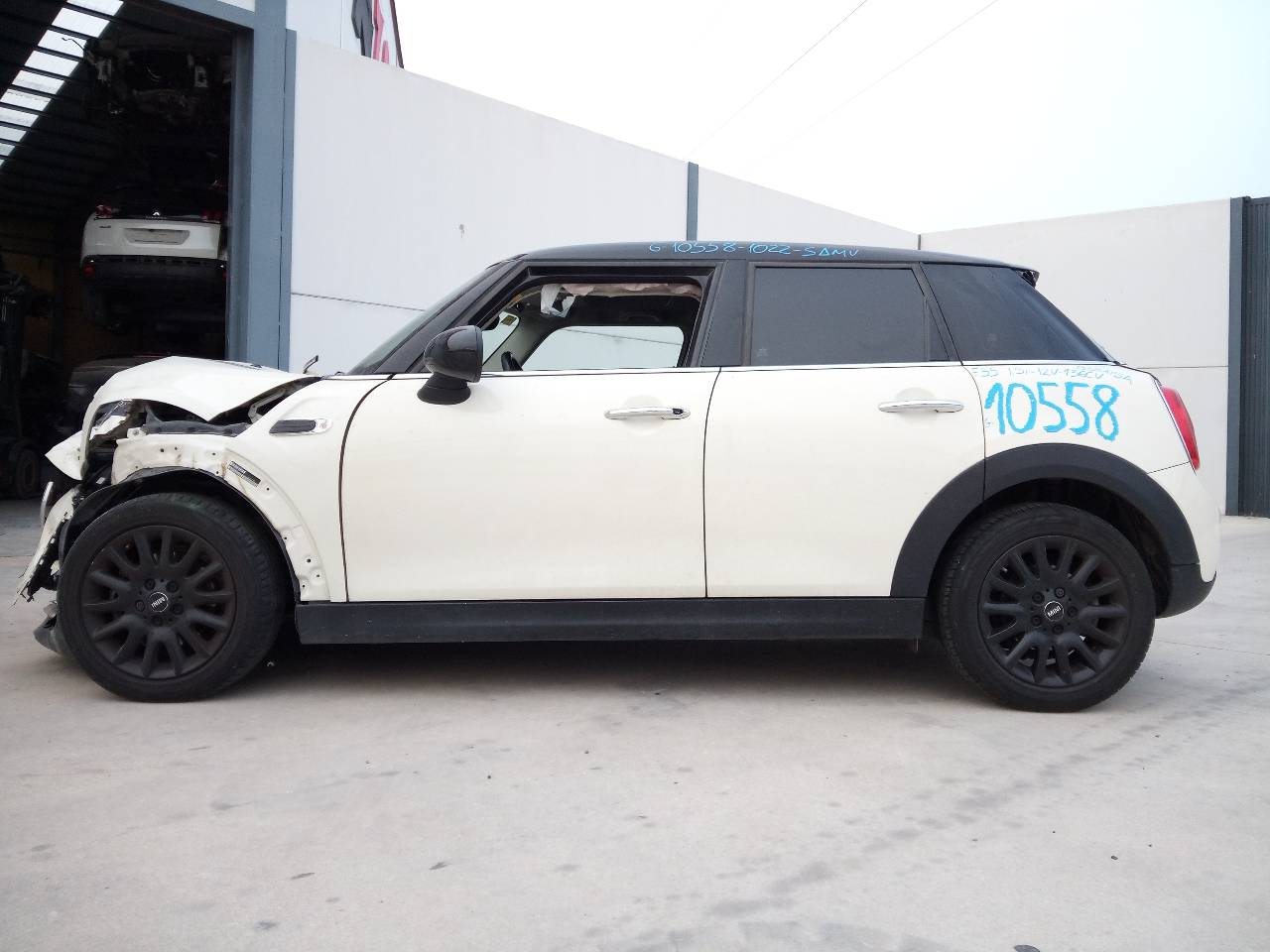 MINI Cooper R56 (2006-2015) Priekinių kairių durų stiklo pakelėjas 935485801,E3-A2-29-2 23244286