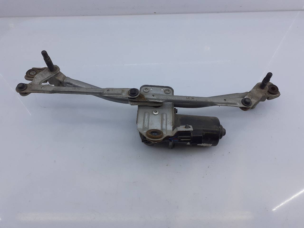 HYUNDAI Tucson 3 generation (2015-2021) Front Windshield Wiper Mechanism E2-B5-14-1 18733877