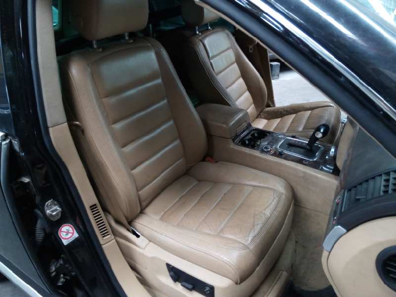 VOLKSWAGEN Touareg 1 generation (2002-2010) Маторчик стеклоподъемника задней правой двери 7L0959794,E2-B6-7-2 18404983