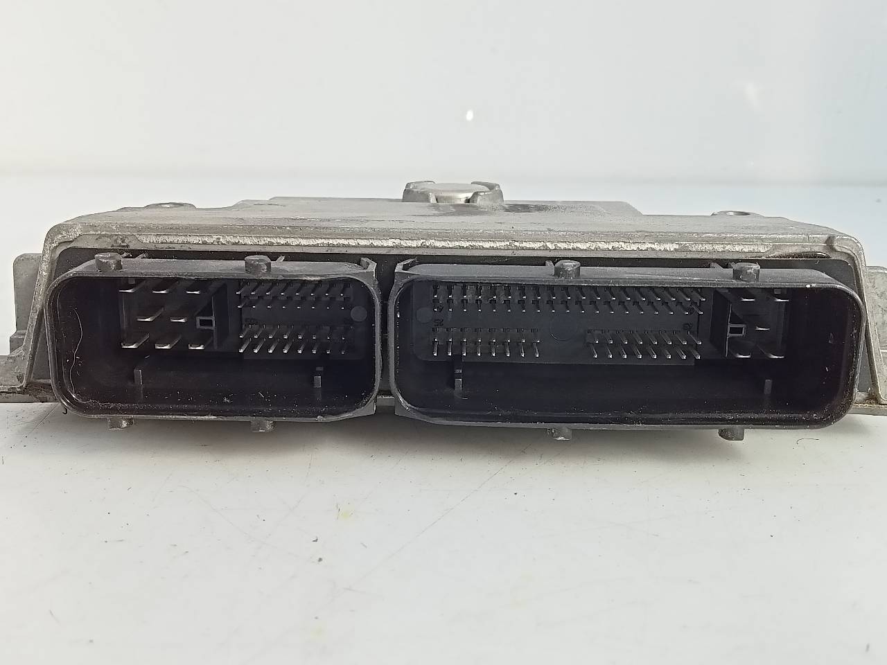 SEAT Cordoba 2 generation (1999-2009) Moottorin ohjausyksikkö ECU 03E906019AL,5WA11022,E2-A1-40-1 21800859