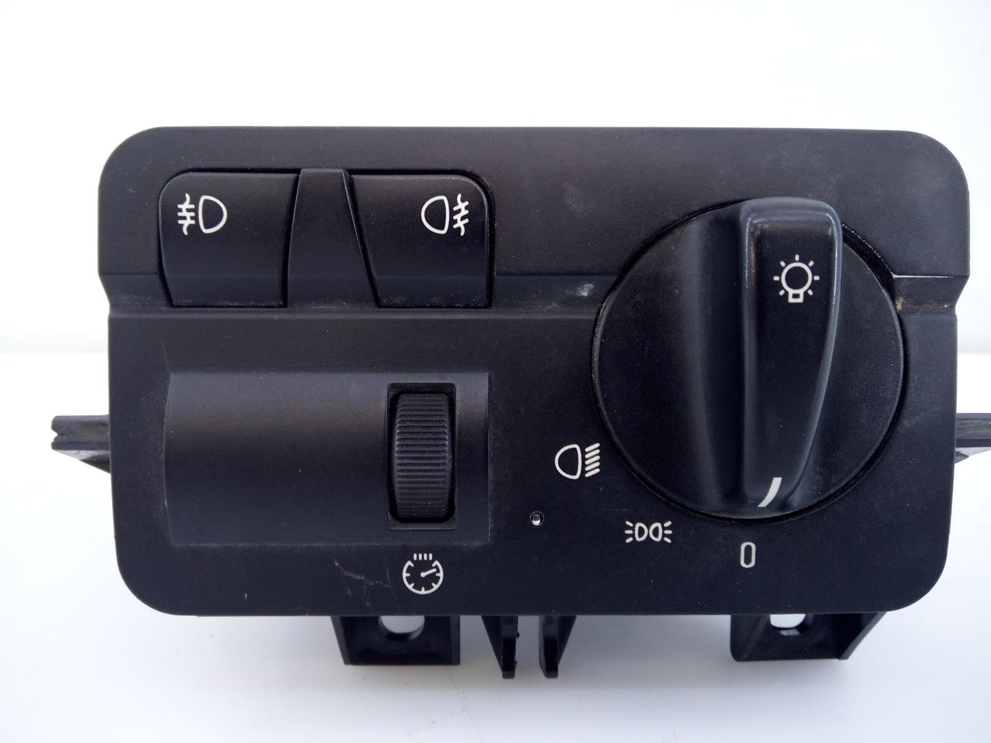 RENAULT 3 Series E46 (1997-2006) Headlight Switch Control Unit 6925080, 53228804, E3-A2-22-1 21828979