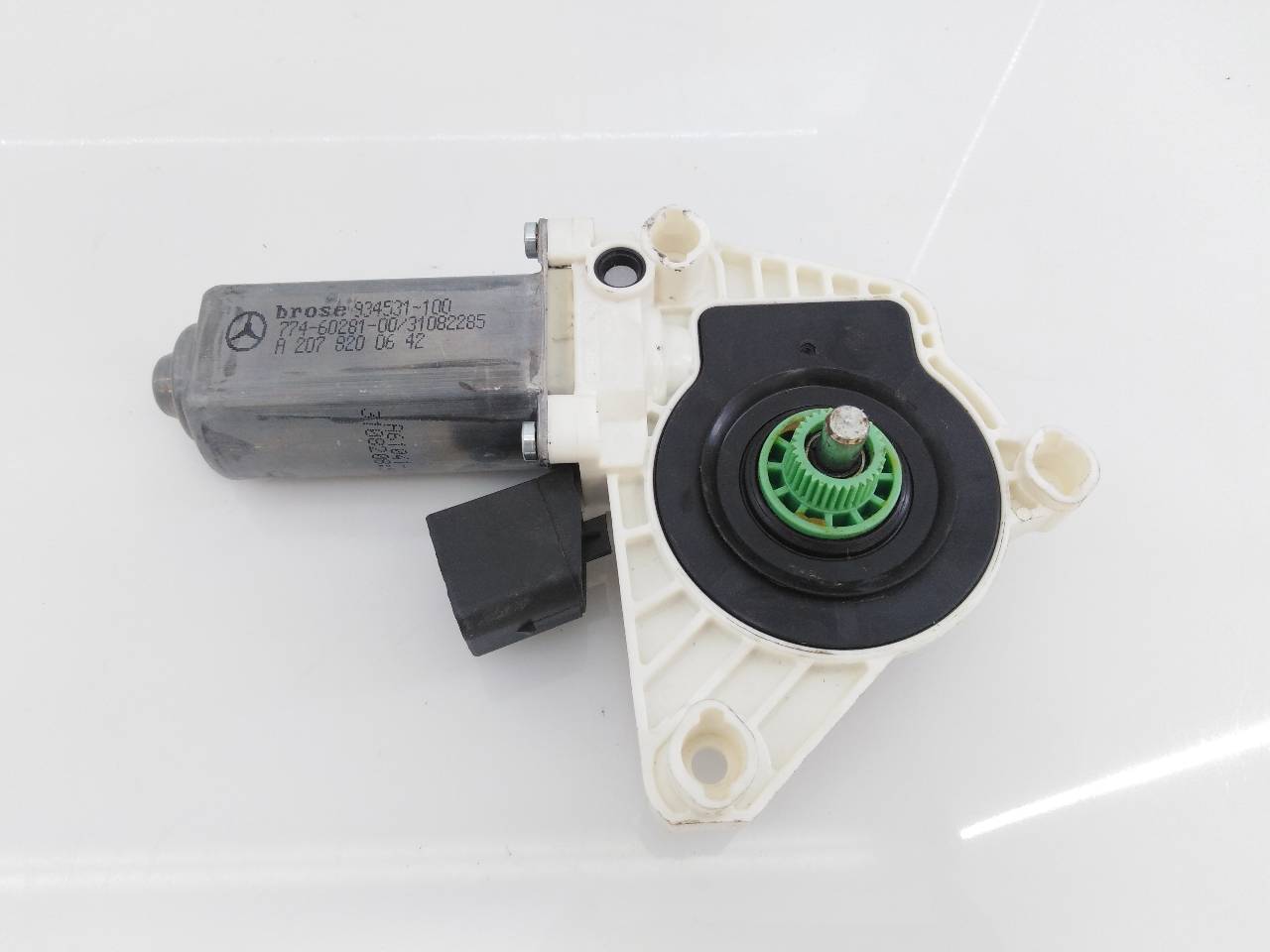 MERCEDES-BENZ CLS-Class C218/X218 (2011-2017) Front Left Door Window Regulator Motor 934531100,A2078200642,E1-A2-52-1 24043839