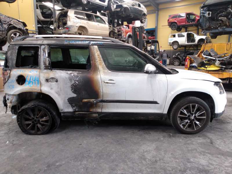 SKODA Yeti 1 generation (2009-2018) Fényszórókapcsoló vezérlőegysége 5L0941431E,10013629 18515920