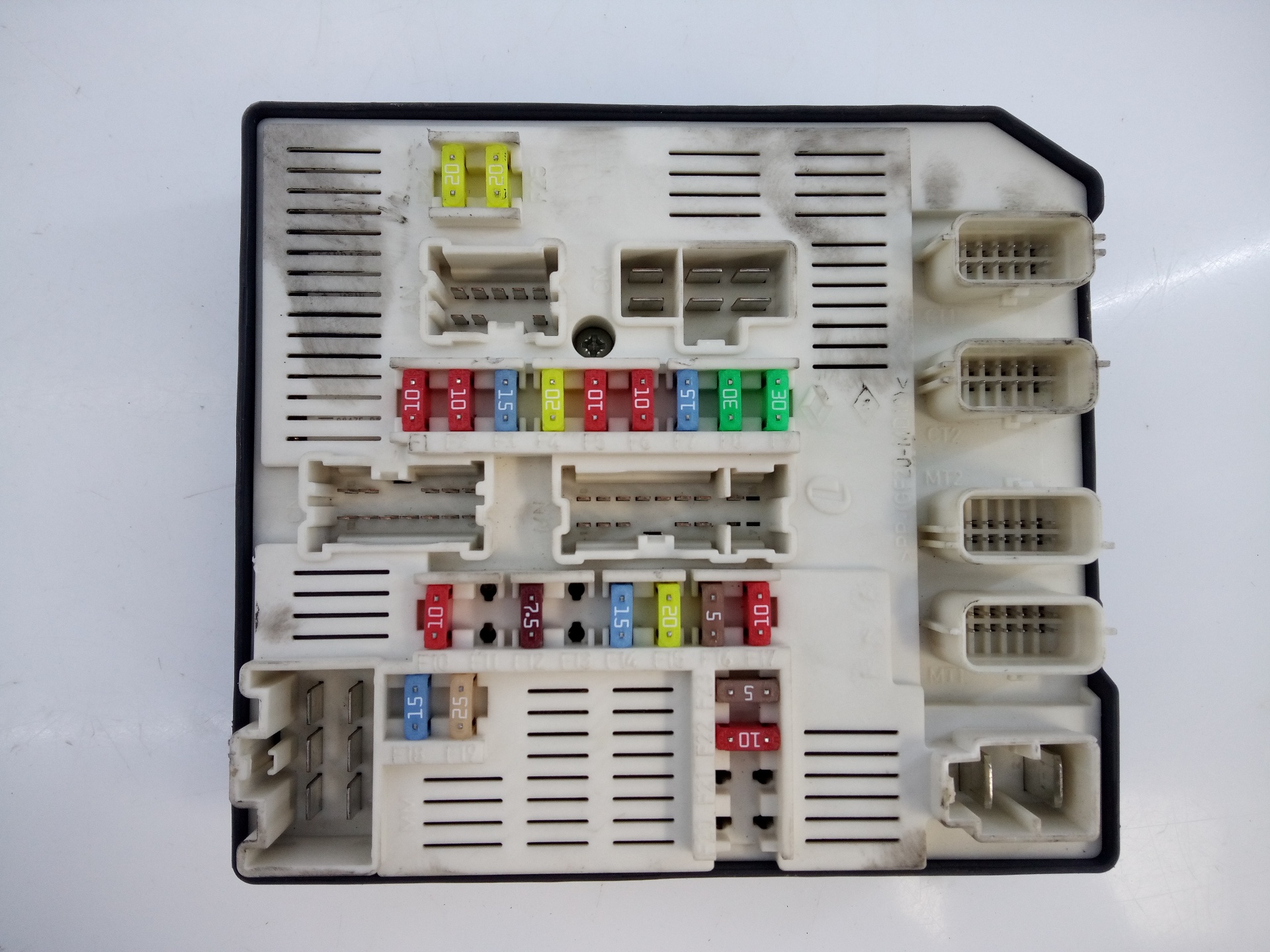 RENAULT Laguna 3 generation (2007-2015) Fuse Box 284B66052R, E2-A1-40-2 20967858